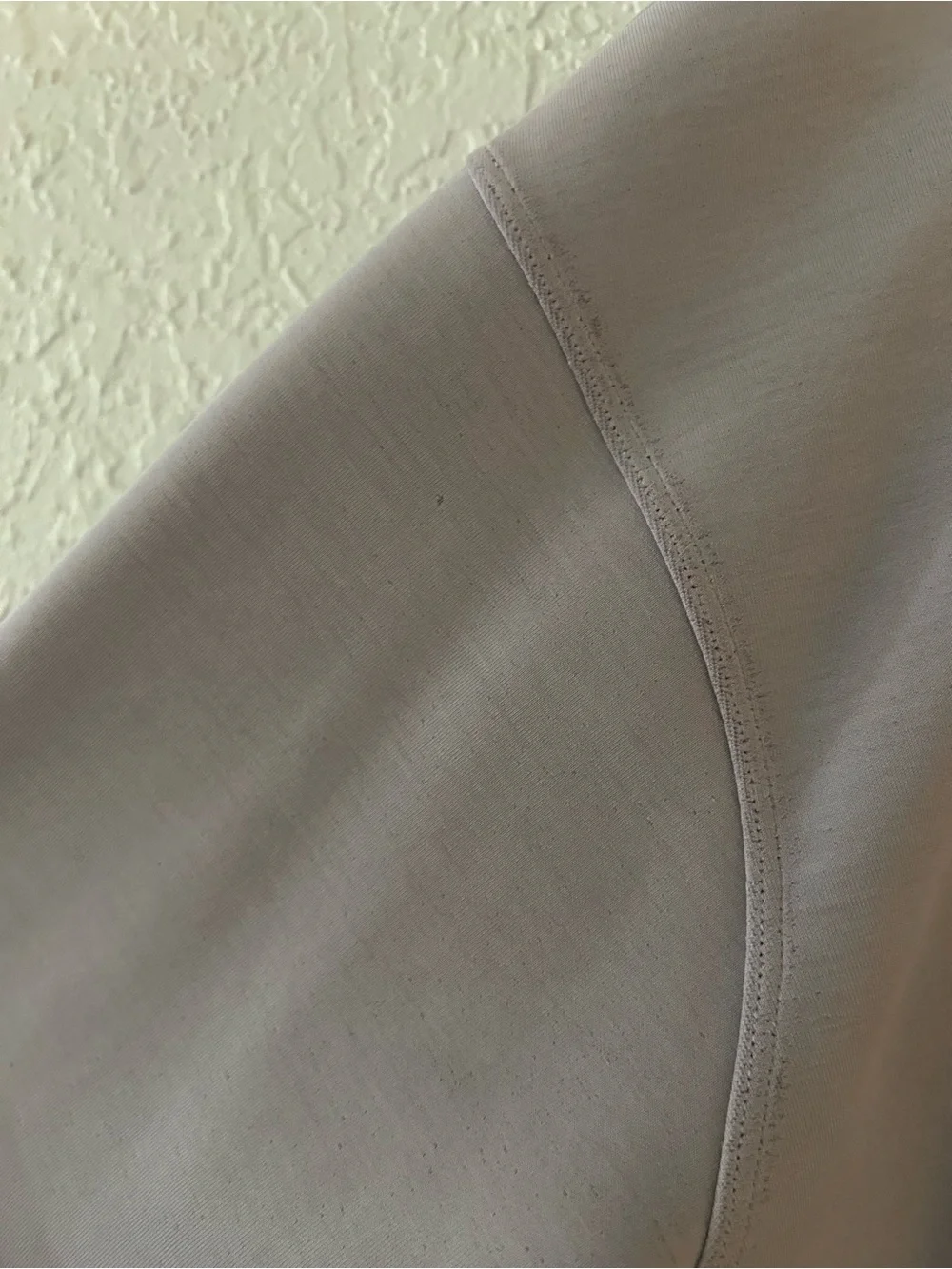 lululemon Perfectly Oversized Crop Crew - Lilac Size 8 IMPERFECTIONS